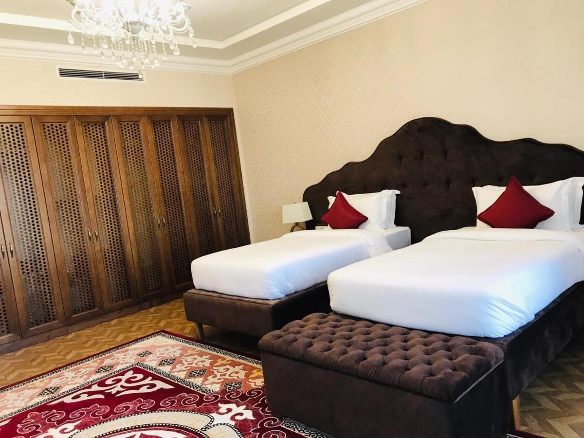 Boutique Hotel Silk Way Turkistan Extérieur photo