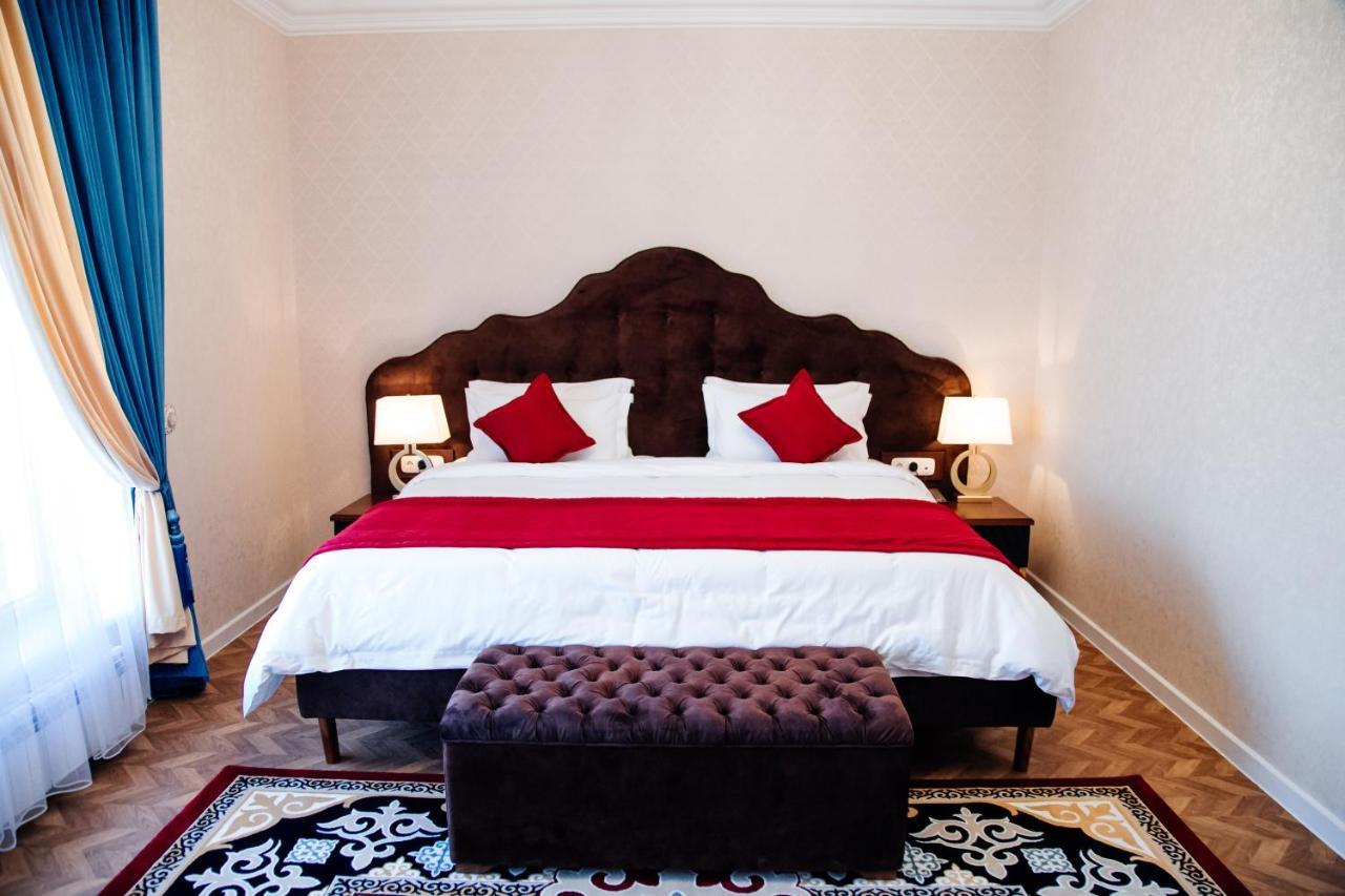 Boutique Hotel Silk Way Turkistan Extérieur photo